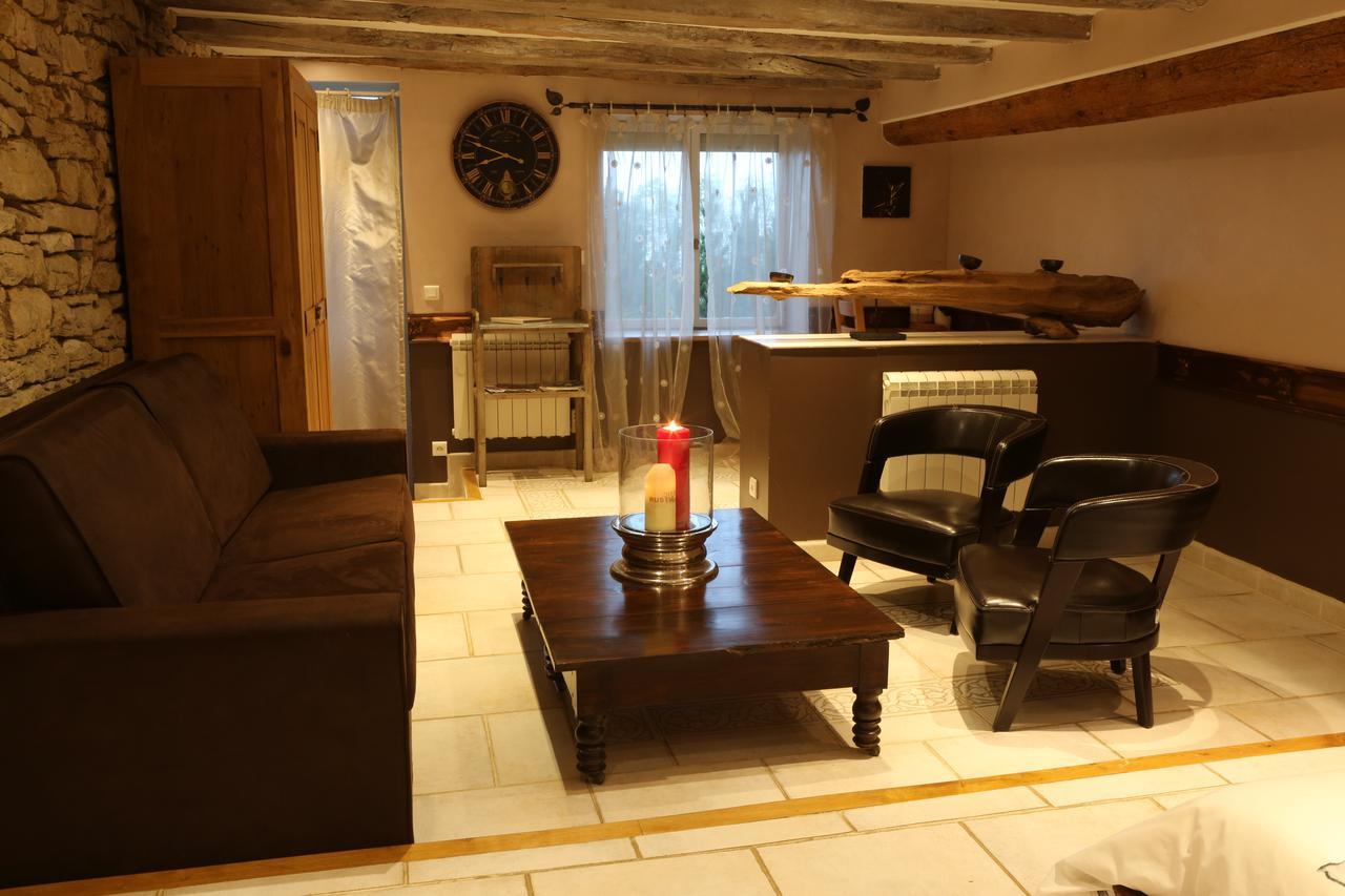 Chambres D'Hotes Le Repere Des Anges Et Spa Larnod Exterior foto